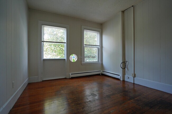 Building Photo - 1 Ashford Ct