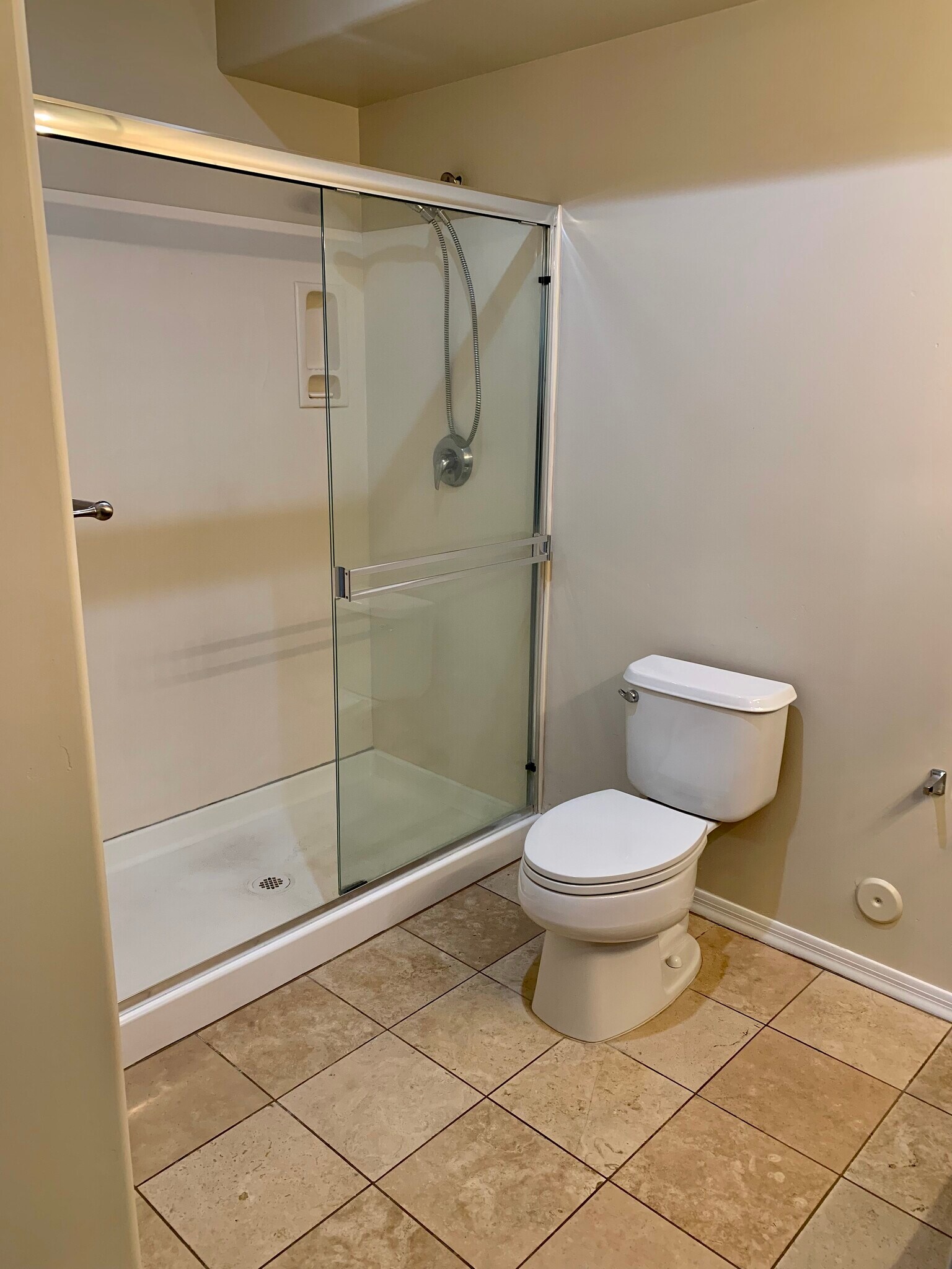 Master bath - 20660 N 40th St