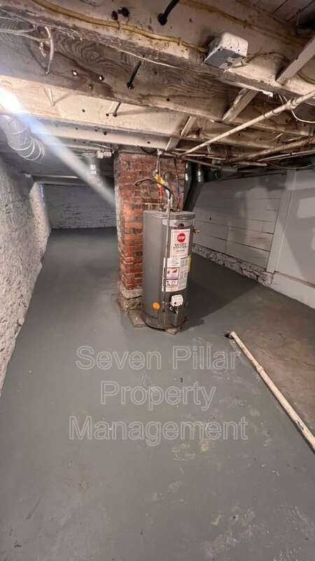 Building Photo - 1345 E Livingston Ave