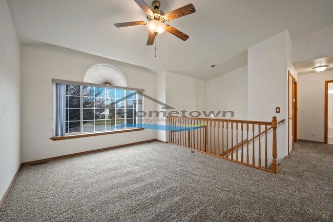 Building Photo - 433 N Brushwood Ct