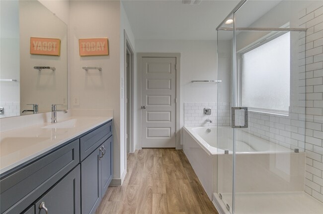 Building Photo - 403 Rain Water Ln