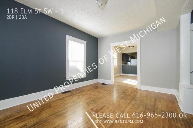 Building Photo - 118 Elm St SW