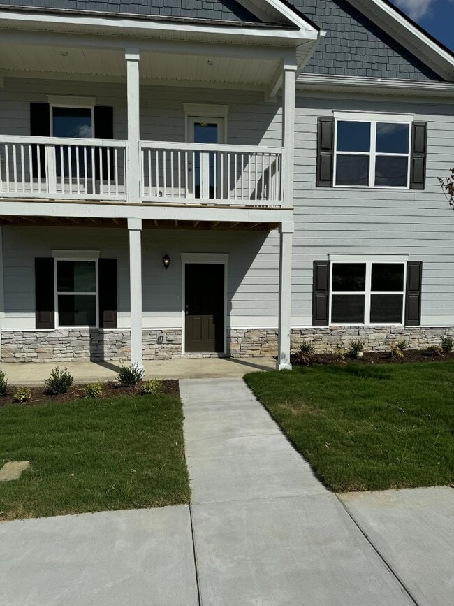Building Photo - 329 Canonbury Dr