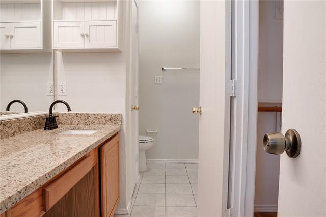 Building Photo - 7108 Park Creek Cir W
