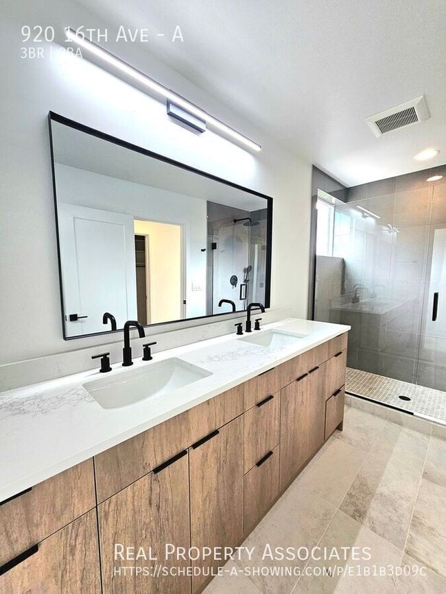 Building Photo - 920 16th Ave