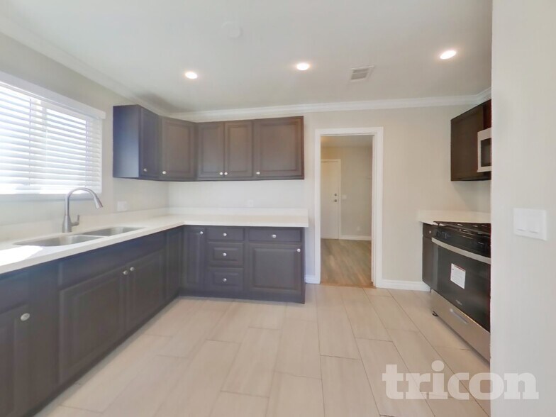 Building Photo - 16347 Solvang Ave