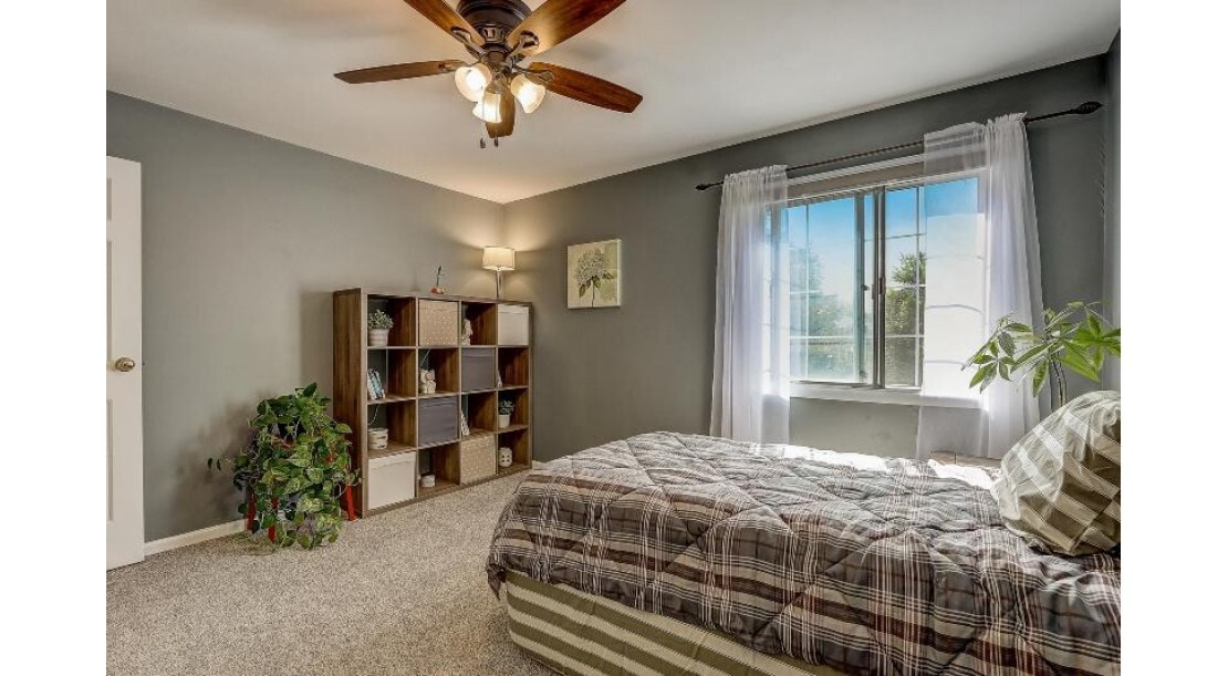 2nd bedroom - 157 Linden Ln