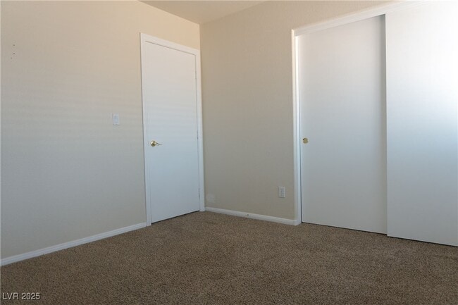 Building Photo - 5258 Cedar Bridge Ct
