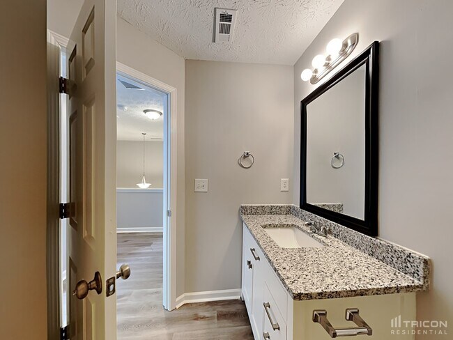Building Photo - 4105 Mission Way
