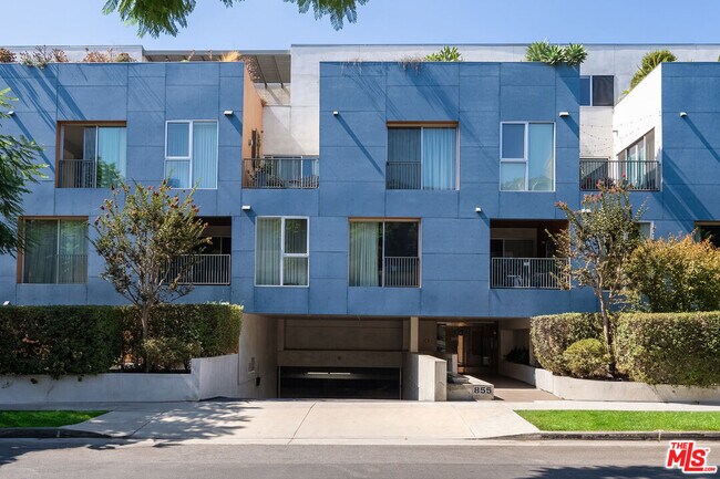 Building Photo - 855 Croft Ave