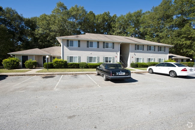 Building Photo - Heritage Heights