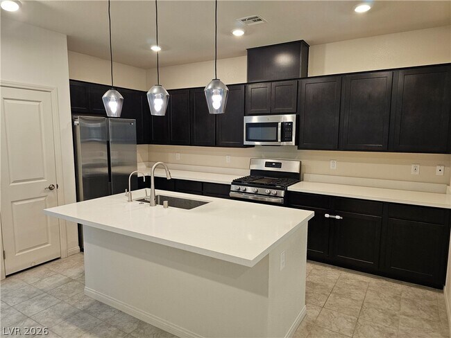 Building Photo - 6607 Watervale Ct