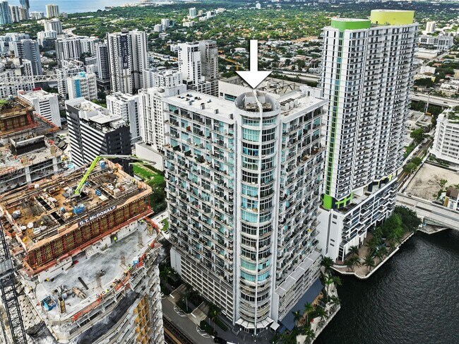 Building Photo - 690 SW 1st Ct