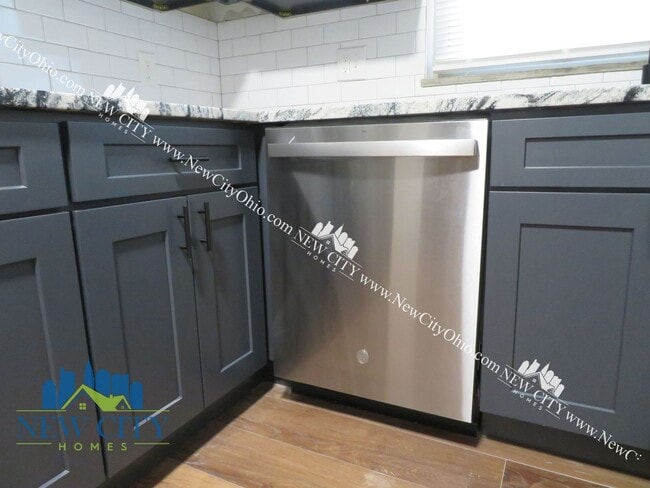 Building Photo - Newly Renovated Apartment Building