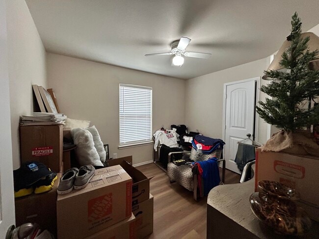 Building Photo - 9305 Quitman Ave