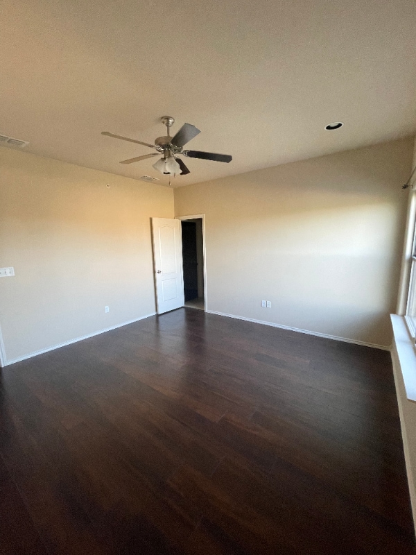 Building Photo - 5808 Montevista Dr