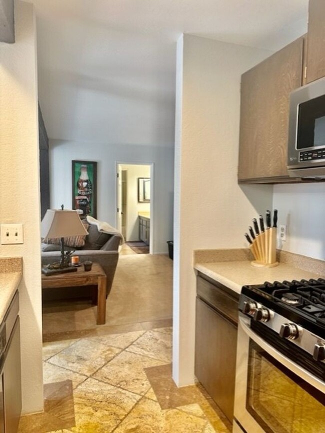 Building Photo - Stunning 2 Bed, 2 Bath Condo at Mammoth Sk...