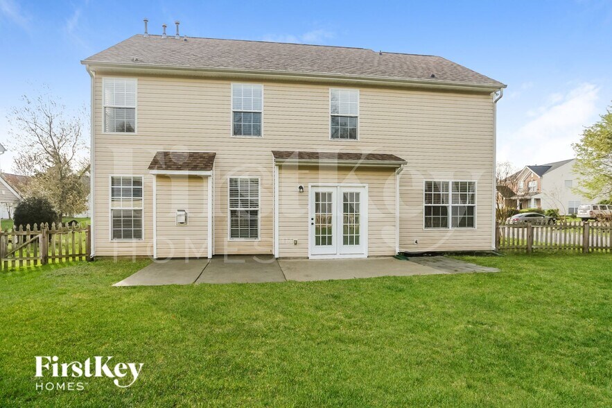 Building Photo - 6100 Ironwood Ct