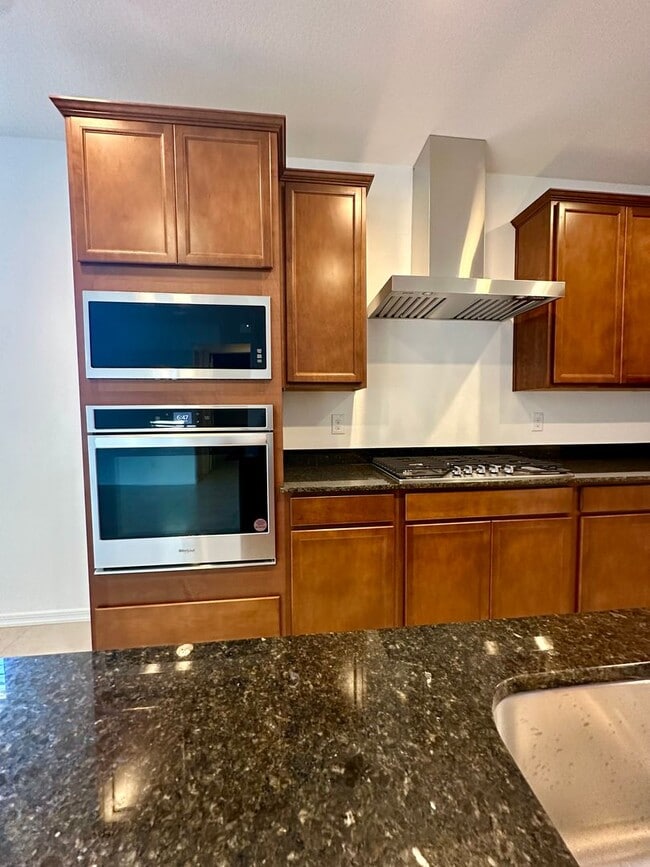 Building Photo - SENTERO CROSSING 3 bed 2 bath home