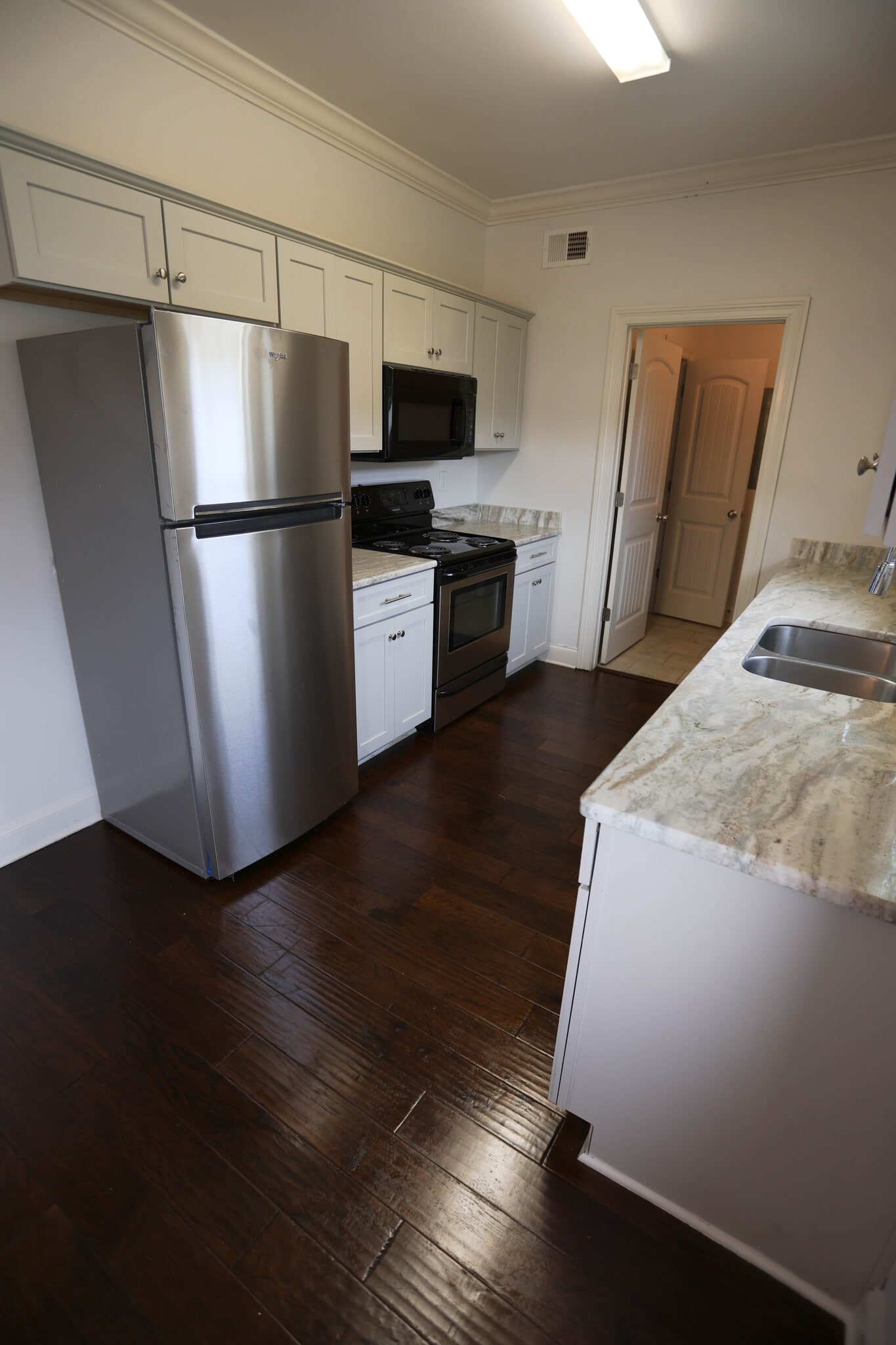 Building Photo - 308 Paul T Cir
