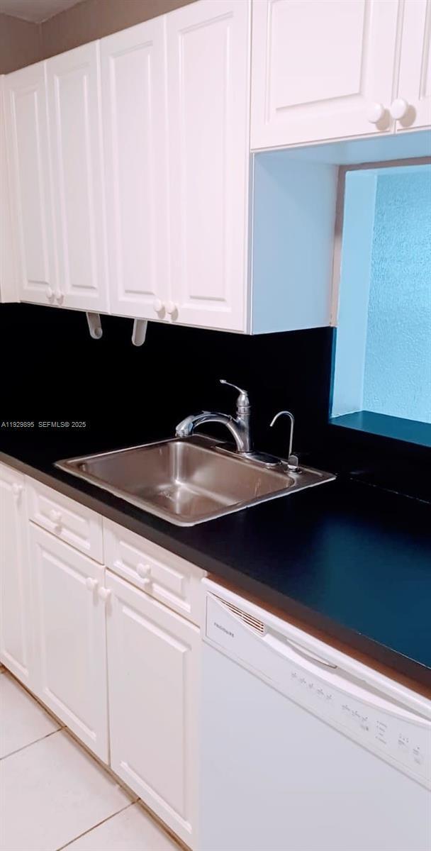 Building Photo - 4314 NW 9th Ave