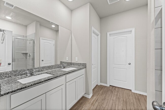 Building Photo - 10818 Catclaw Ct