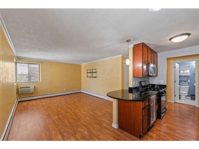 Building Photo - 3120 Hennepin Ave S