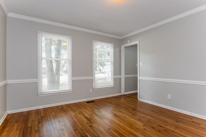 Building Photo - 3910 Walnut Hill Ct