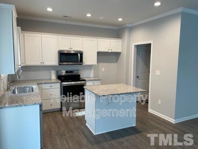 Building Photo - 23 Bluejack Ct