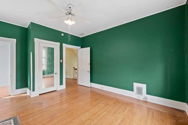 Building Photo - 3315 Morrison Ave