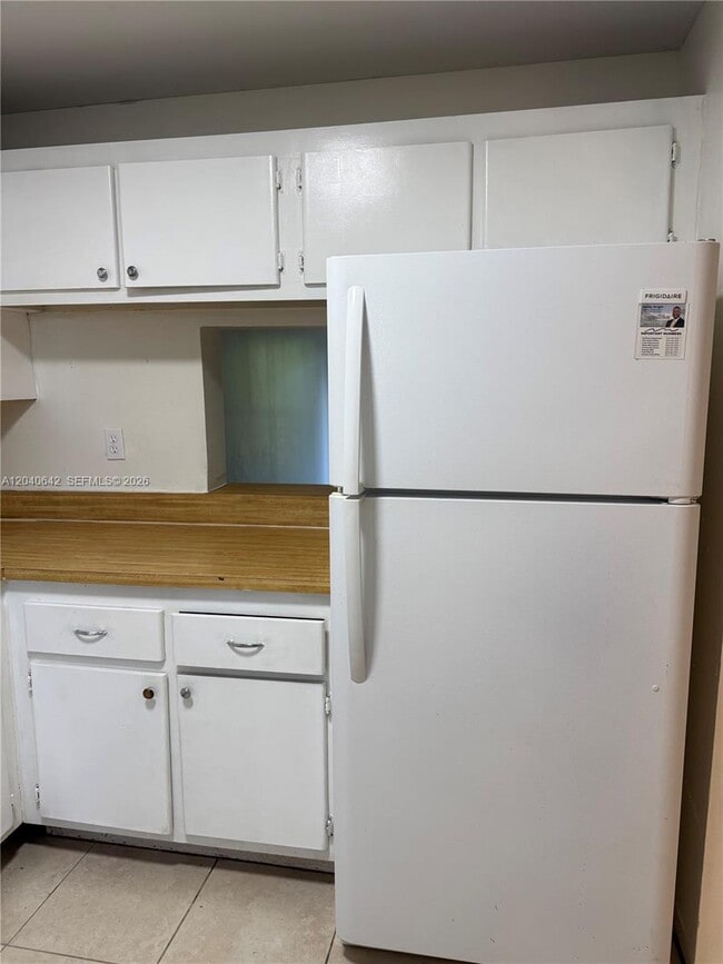 Building Photo - 7900 S Colony Cir