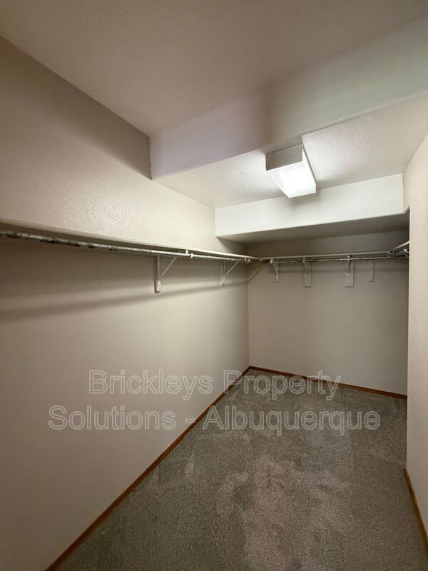 Building Photo - 10331 Dunbar St NW