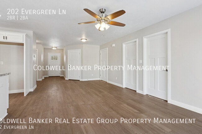 Building Photo - 202 Evergreen Ln