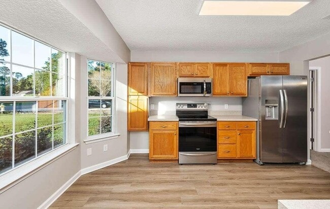 Building Photo - 4BR/2BA Home For Rent