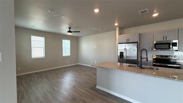 Building Photo - 805 Vine St