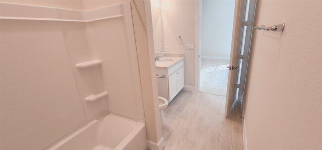 Building Photo - 353 Gotland Russ Ln