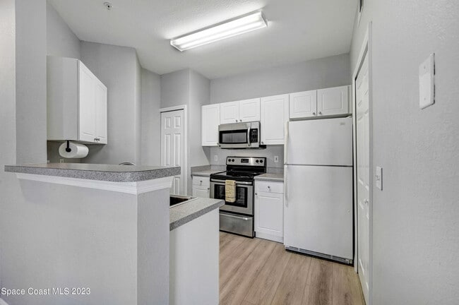 Building Photo - 5683 Star Rush Dr