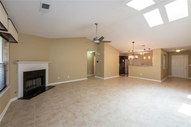 Building Photo - 3100 Pebble Creek Ln