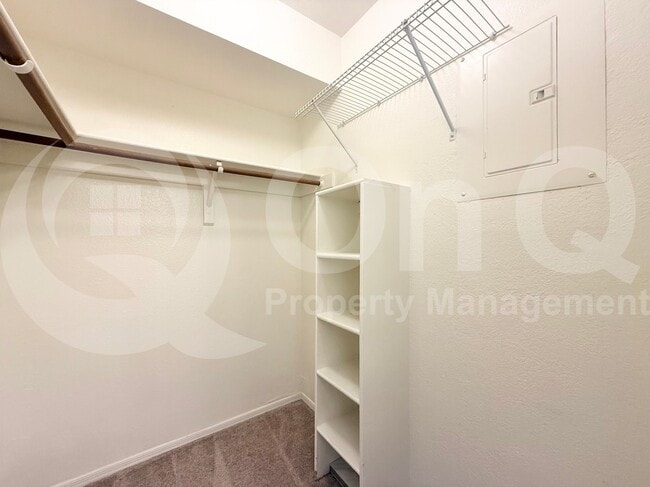 Building Photo - 1717 E Union Hills Dr