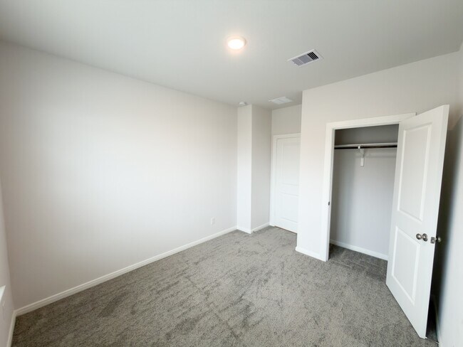 Building Photo - 42504 Rustico Rd