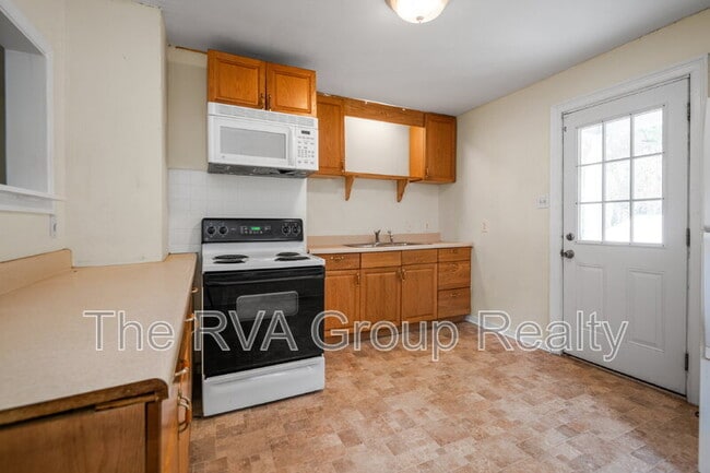 Building Photo - 819 Boroughbridge Rd