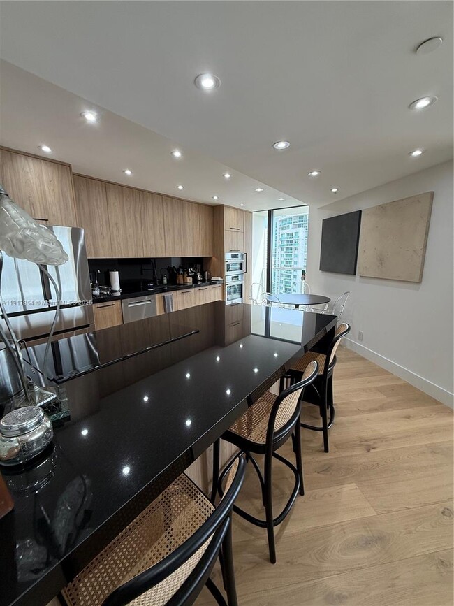 Building Photo - 19500 Turnberry Way