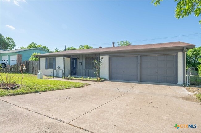 Building Photo - 1228 Chippendale Dr