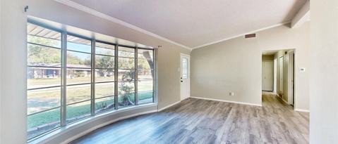 Building Photo - 1008 Wake Dr