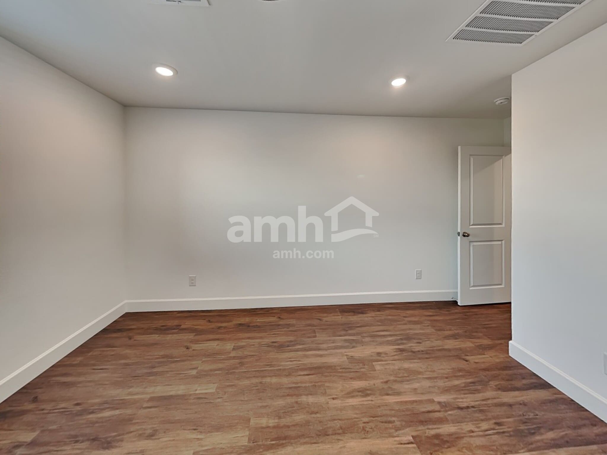 Building Photo - 296 Yasmin Daylily Pl