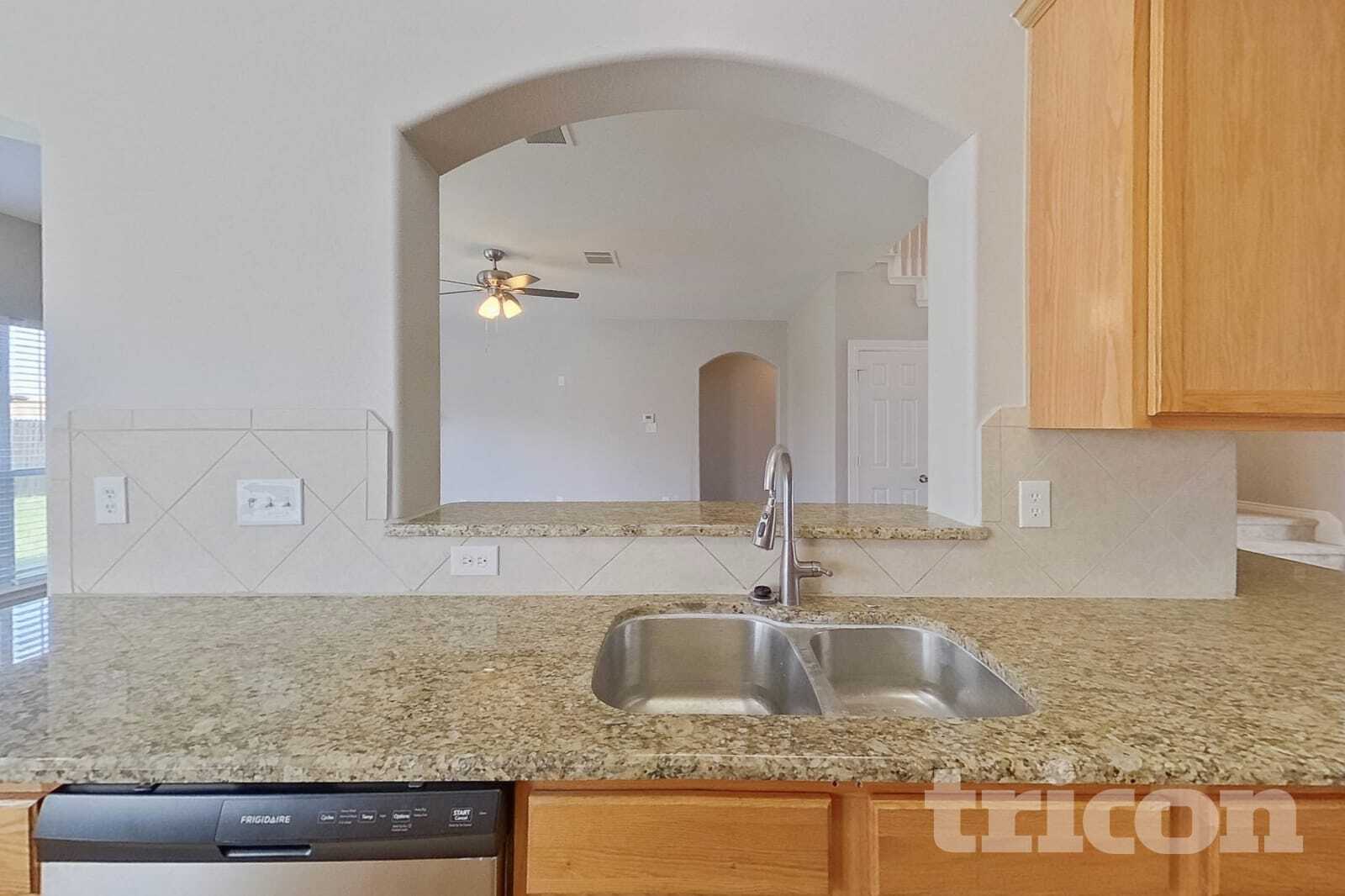 Building Photo - 1716 Anchorage Dr