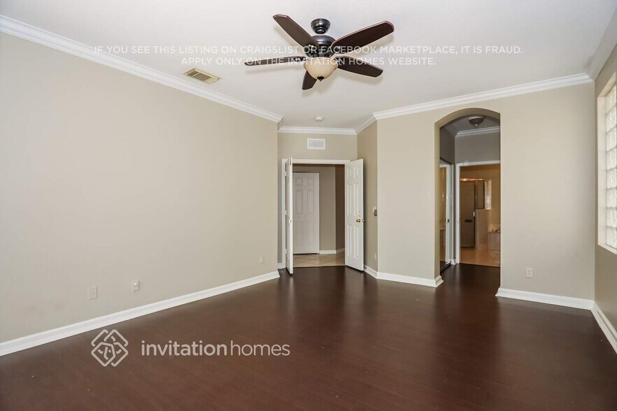 Building Photo - 9066 Silver Glen Way