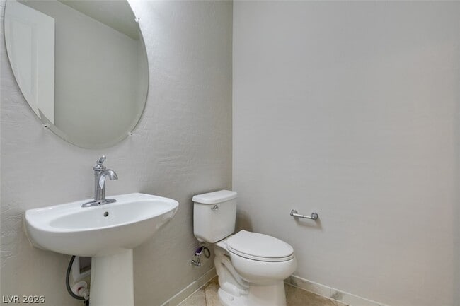 Building Photo - 2609 Chateau Clermont St