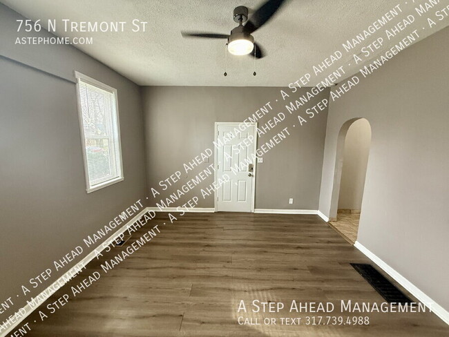 Building Photo - 756 N Tremont-3 Bed/1.5 Bath - Tons to offer