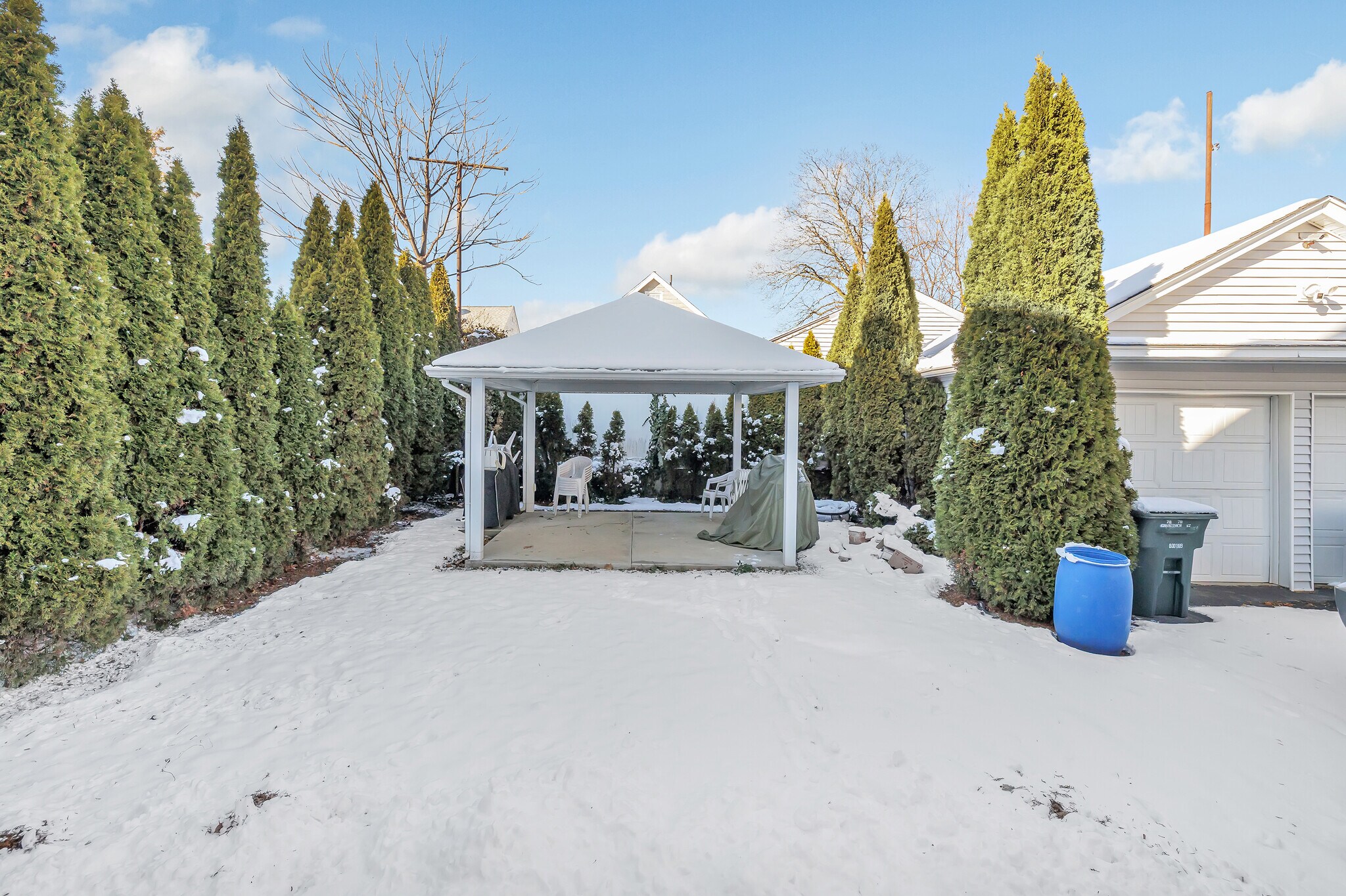 Building Photo - 76 Crowther Ave